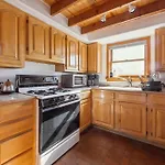 Serene, Stylish, Central Pied-A-Terre