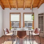 Serene, Stylish, Pied-a-terre Holiday home Santa Fe