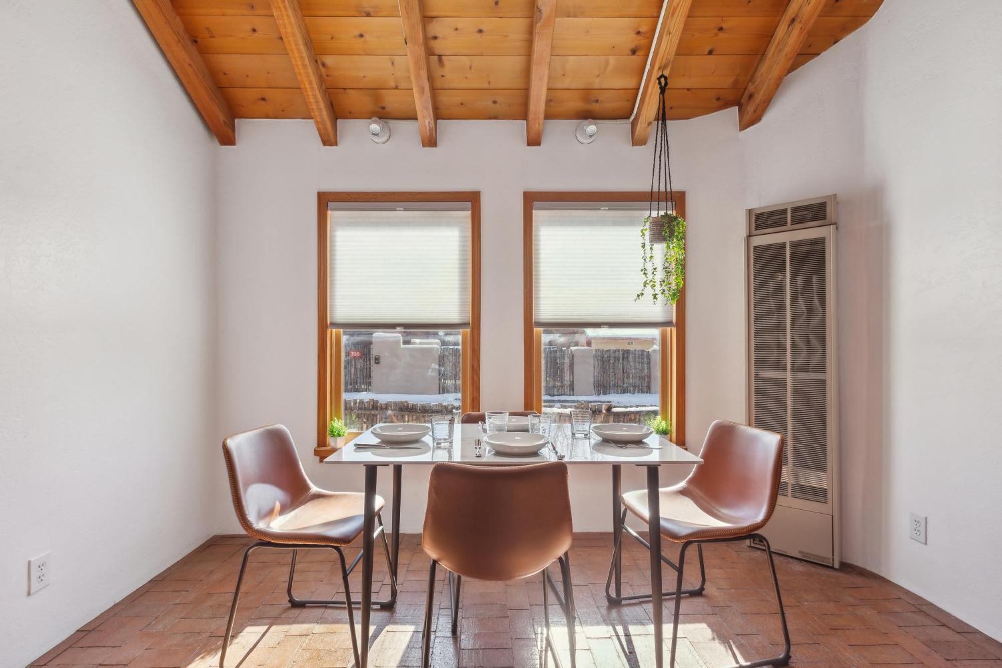 Serene, Stylish, Pied-a-terre Holiday home Santa Fe