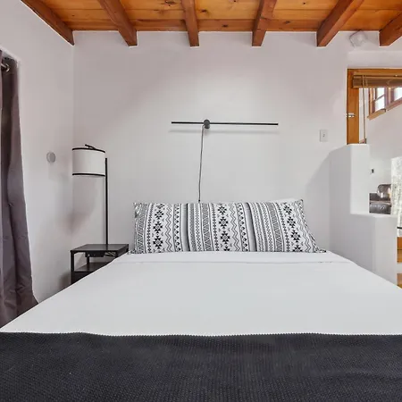 Serene, Stylish, Pied-à-terre *